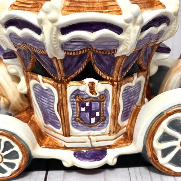 Disney Department 56 Cinderella's Carriage Teapot - Picture 9 of 11